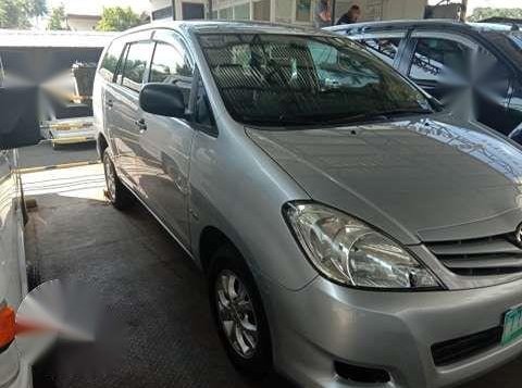 Toyota Innova E 2011 Model Automatic Transmission-5