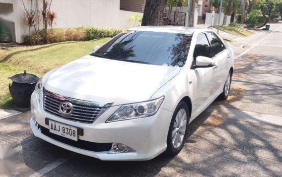 2014 Toyota Camry 2.5v sedan for sale