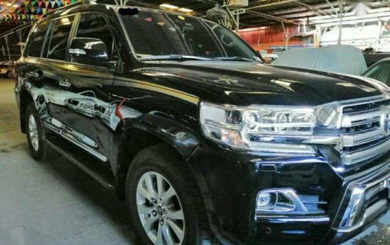 2018 Toyota Land Cruiser Automatic Diesel for sale-4