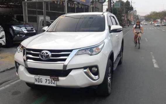 2017 Toyota Fortuner G 4x2 Matic Diesel TVDVD Newlook RARE CARS-1