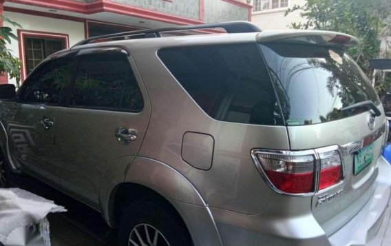 2010 Toyota Fortuner FOR SALE-5