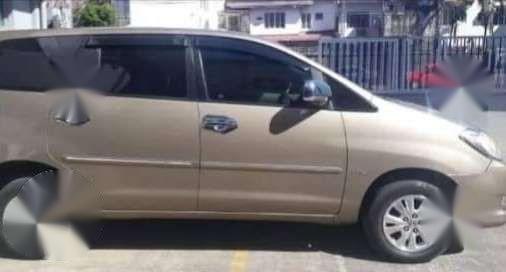 For sale Toyota Innova g 2010 TOP of the line gas manual-1