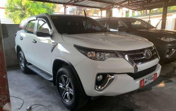 2018 Toyota Fortuner 2.4 G 4x2 Automatic Freedom White