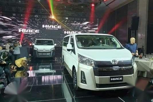 Brand new Toyota Hiace commuter 2019 for sale-3