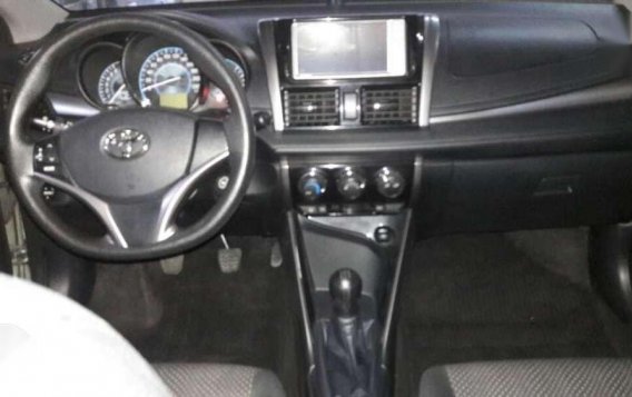 2018 Toyota Vios E 1.3 Manual Dual vvt-i Gasoline-1