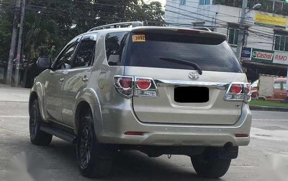 2015 Toyota Fortuner V Series Top of the line 1st own Cebu 31T KM only-8