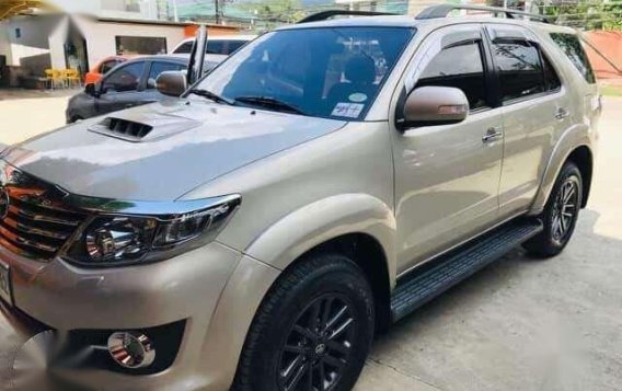 2015 Toyota Fortuner V Series Top of the line 1st own Cebu 31T KM only-5