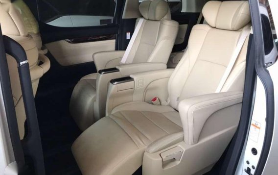 2016 Toyota Alphard A/T 3.5 V6 Full Options-9