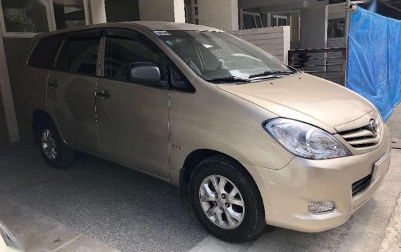 FOR SALE TOYOTA INNOVA 2011 2.5 E DIESEL-1