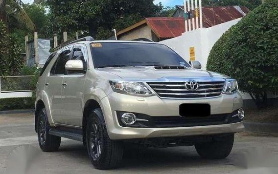 2015 Toyota Fortuner V Series Top of the line 1st own Cebu 31T KM only-11