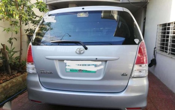 FOR SALE TOYOTA Innova E 2010 MANUAL-2