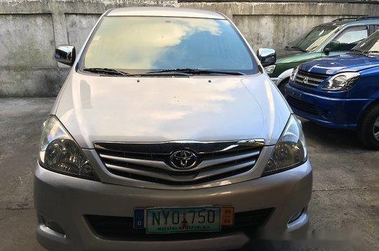 Toyota Innova 2009 G AT for sale -1