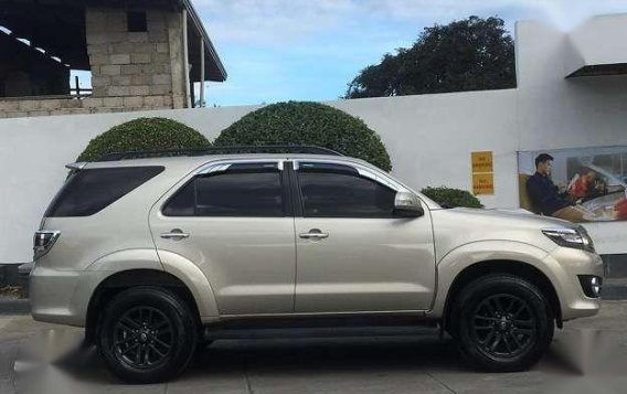 2015 Toyota Fortuner V Series Top of the line 1st own Cebu 31T KM only-10