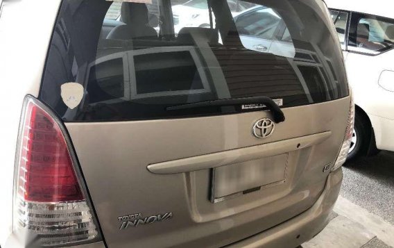 FOR SALE TOYOTA INNOVA 2011 2.5 E DIESEL-8