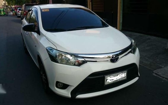 Toyota Vios J 1.3 MT 2015 very fresh inside out super -10