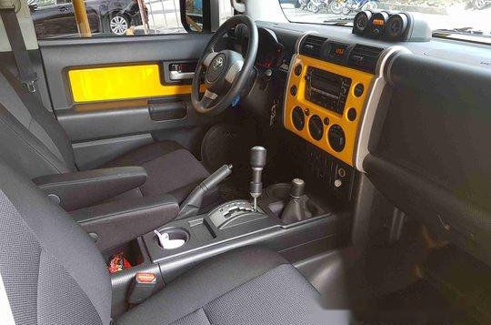 Toyota FJ Cruiser 2015 for sale -7