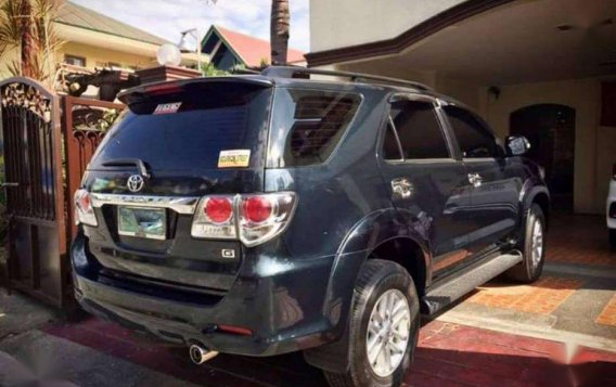 2013 Toyota Fortuner 4x2 Manual for sale -8