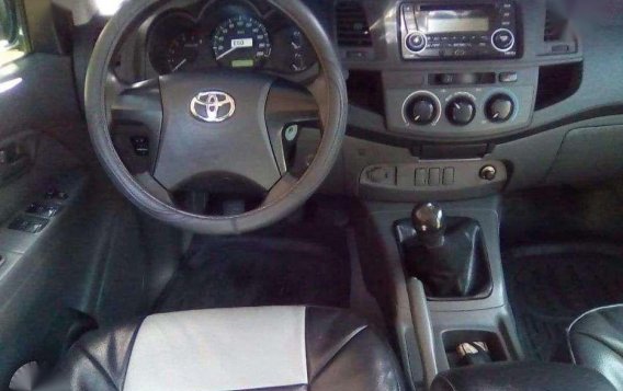 Toyota Hilux 2013 E 4x2 MT for sale -4