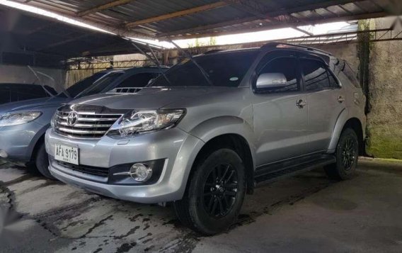 2015 model Toyota Fortuner V AT VNT Diesel Black Series-7