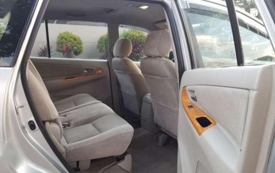 2010 Toyota Innova G Matic Diesel top of the line-9