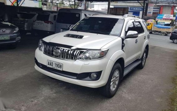 2014 model Toyota Fortuner V AT Diesel