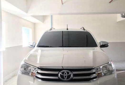 Toyota Hilux 2016 4x2 Automatic Transmission Freedom White-6