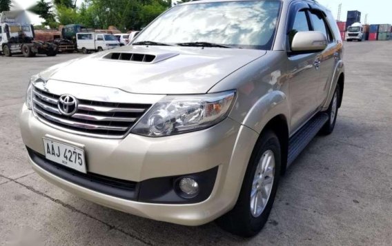 2014 Toyota Fortuner AT Diesel 20k mileage-2