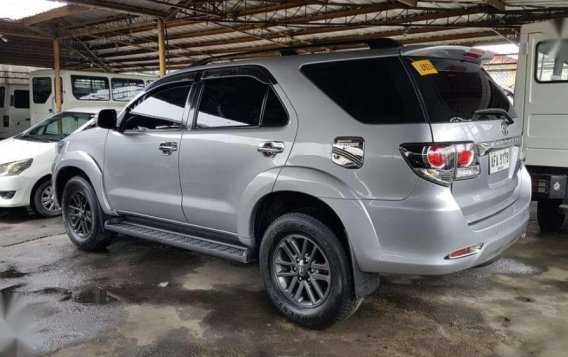 2015 model Toyota Fortuner V AT VNT Diesel Black Series-3