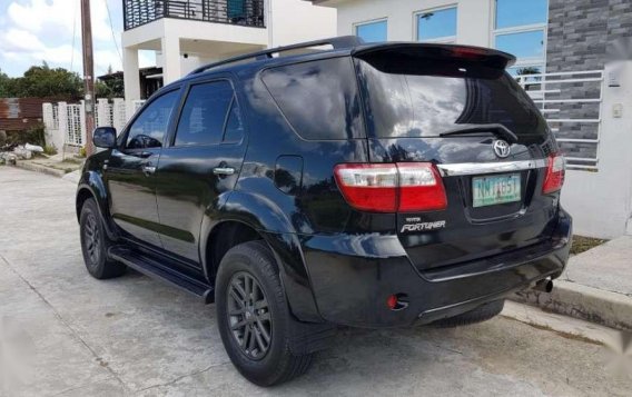 2009 model Toyota Fortuner G AT Diesel-3