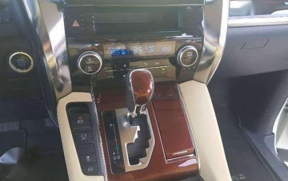 Toyota Alphard 2017 model for sale-6