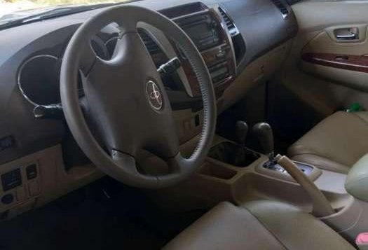 Toyota Fortuner v 2006 Automatic Transmission 4x4 top of the line-8