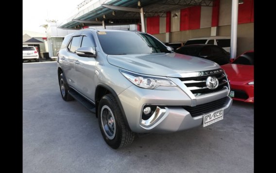 2016 Toyota Fortuner 2.4 G Diesel 4x2 MT-5