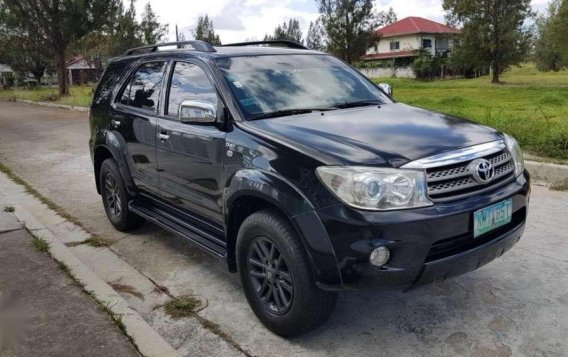 2009 model Toyota Fortuner G AT Diesel-1