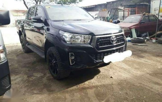 2018 Toyota Hilux E manual naka mags new tires-1