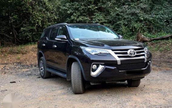 Selling my 2017 model TOYOTA FORTUNER