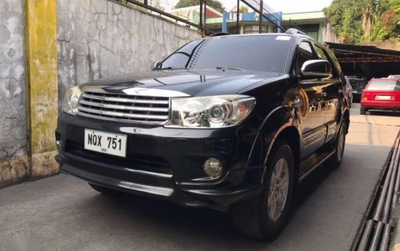 Toyota Fortuner G  2010  D4D Diesel Engine FOR SALE-1