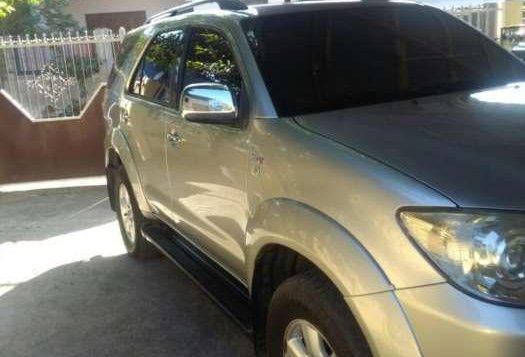 Toyota Fortuner D4D matic g 2010 model FOR SALE-1