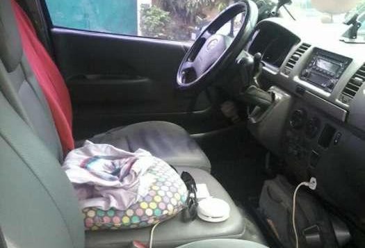 TOYOTA Hiace 2011 for sale (pasig area)-3