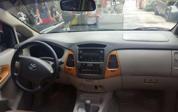 2011 Toyota Innova V 2.0 Gas AT FOR SALE