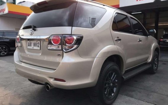 2015 TOYOTA Fortuner V AT VNT Diesel Leather Top of the Line Fresh GPS-10