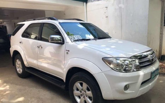 2010 Toyota Fortuner 2.5G for sale-3