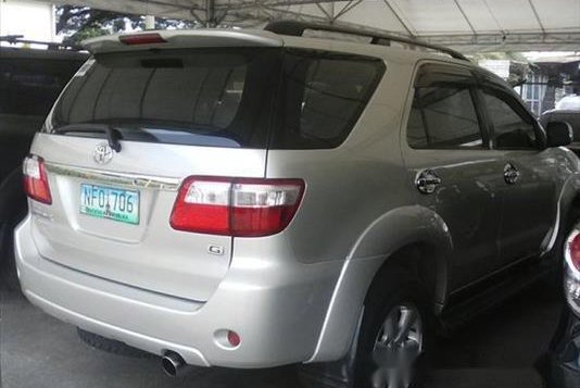 Toyota Fortuner 2009 G AT for sale-4
