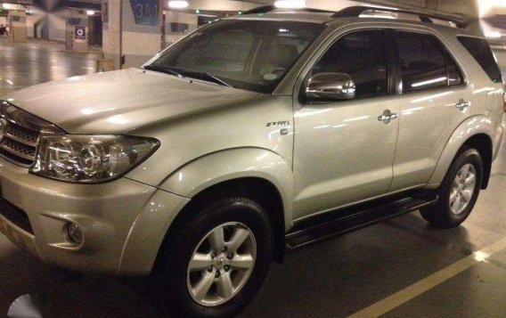 Toyota Fortuner G 2010 Matic OwnerSeller FOR SALE-1