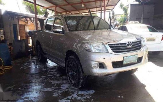 Toyota Hilux E 2012 model Manual FOR SALE