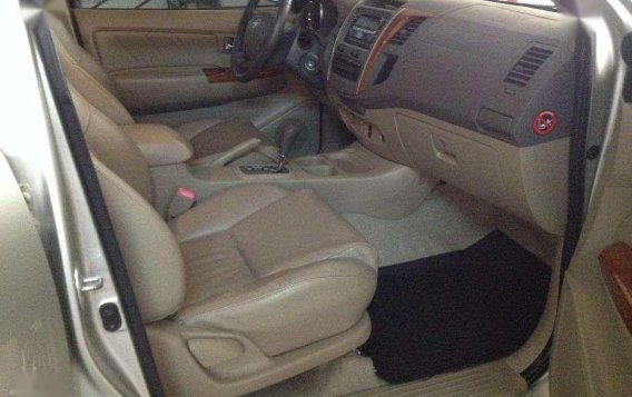 Toyota Fortuner G 2010 Matic OwnerSeller FOR SALE-7