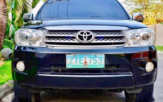 Toyota Fortuner diesel automatic 2009 DARE TO COMPARE!!!