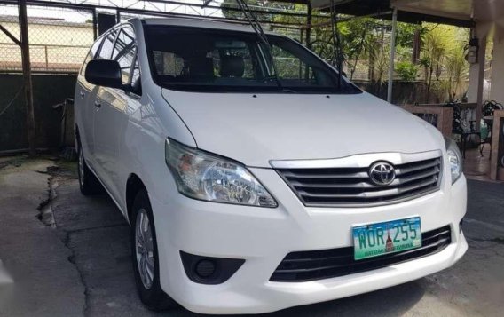 2013 model Toyota Innova E AT Diesel FOR SALE