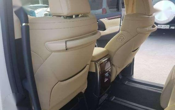 Toyota Alphard 2017 model for sale-8