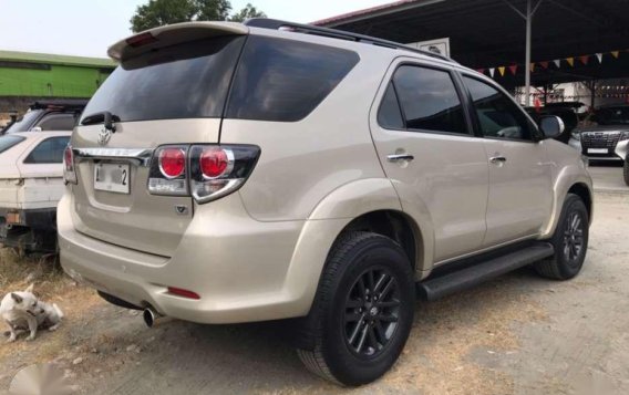 2015 TOYOTA Fortuner V AT VNT Diesel Leather Top of the Line Fresh GPS-2