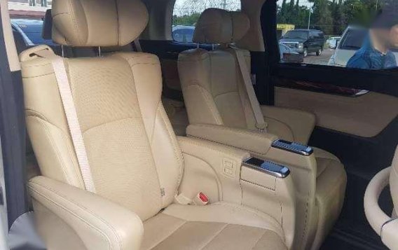 Toyota Alphard 2017 model for sale-5